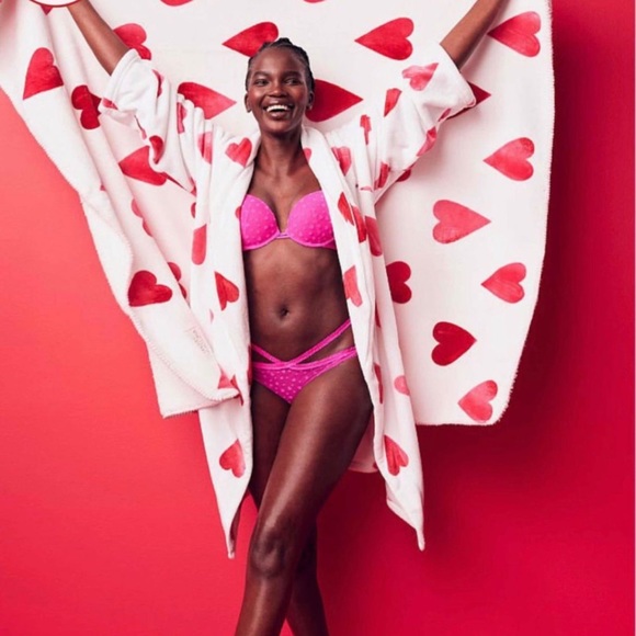 ♥️Victoria secret heart Sherpa blanket - Picture 4 of 6